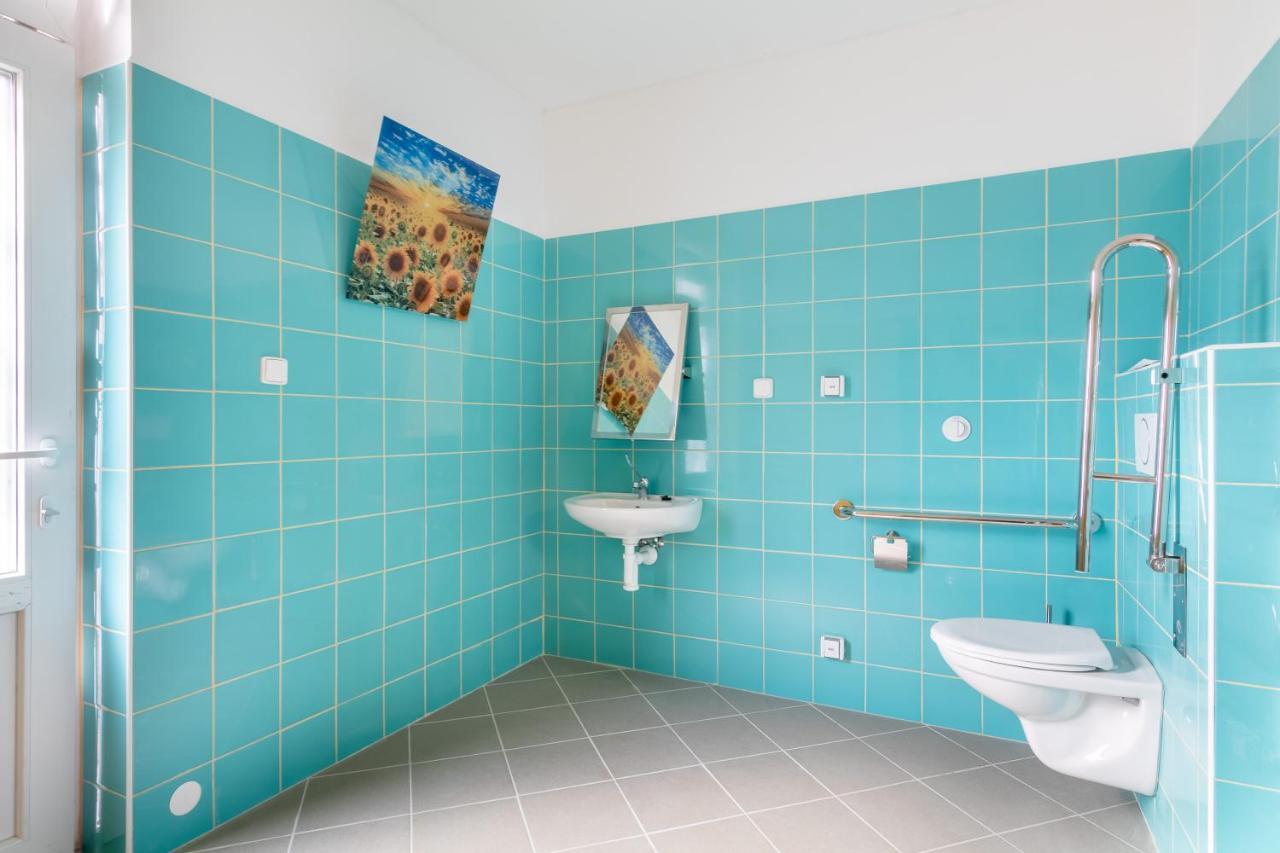 Farma Slunecny Dvur Apartmany A Family Stany Strecha Pod Strechou Hermanuv Mestec Ngoại thất bức ảnh
